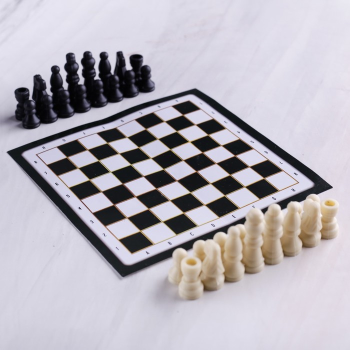 Шахматы «На шаг впереди», р-р поля 15 х 15 см оптом