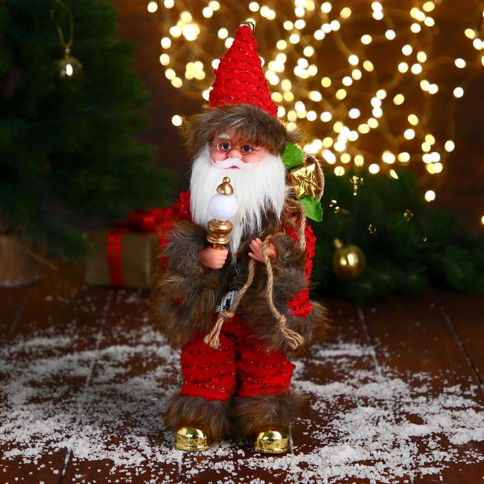 Дед Мороз "В свитере и шубке с коричневым мехом" двигается, лампа светится, 15х30 см оптом