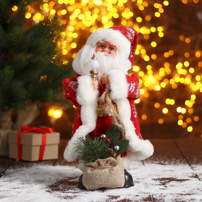 Дед Мороз "В красной шубке в ёлочках с подарками", свет 15х30 см оптом